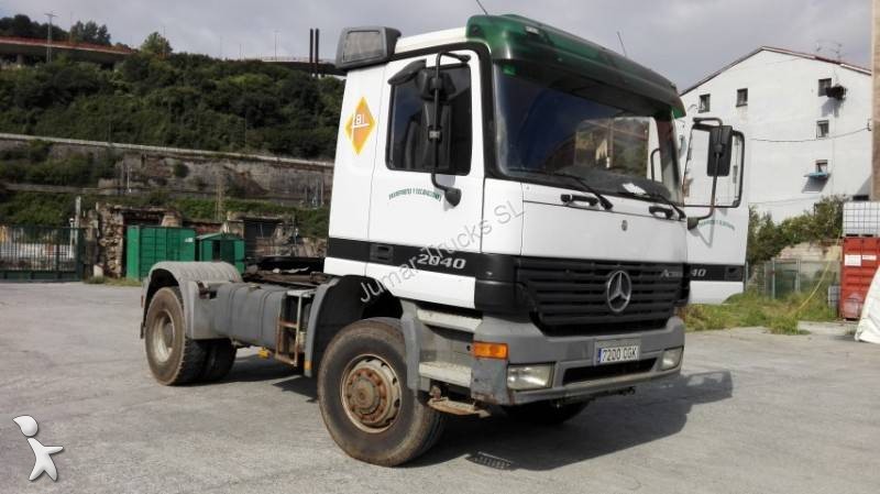 Used mercedes tractor #7