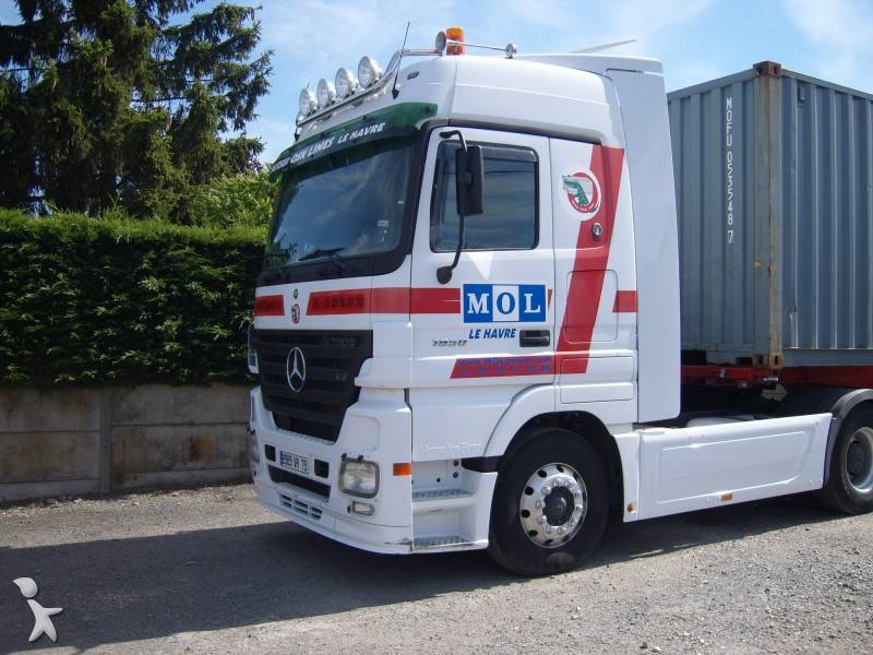 Used mercedes tractor units #2