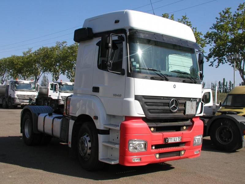 Cap tractor mercedes axor