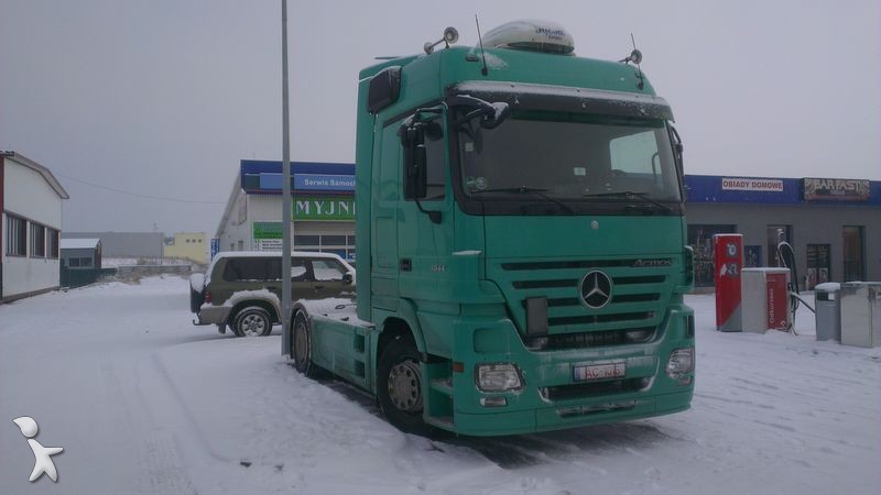 Used mercedes tractor