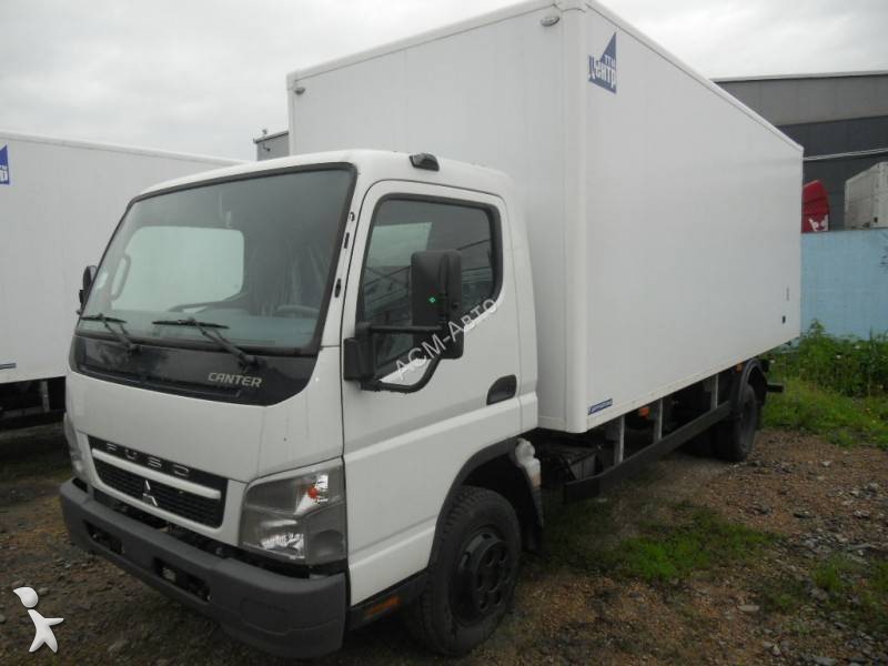 Mitsubishi Fuso Box Truck