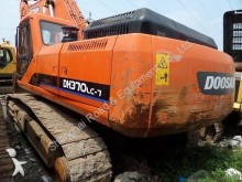 pelle sur chenilles Doosan