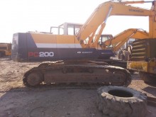 excavator pe şenile Komatsu