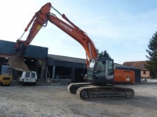 escavatore cingolato Hitachi