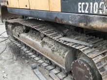 escavatore cingolato Volvo