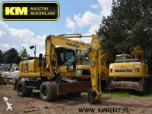 escavatore gommato Komatsu