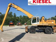 pelle de manutention Liebherr