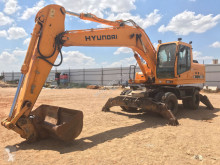 graafmachine op banden Hyundai