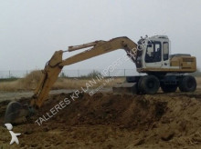 escavatore gommato Liebherr