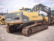 escavatore cingolato Volvo