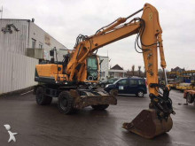 escavatore gommato Hyundai