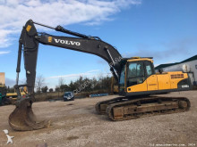 escavatore cingolato Volvo