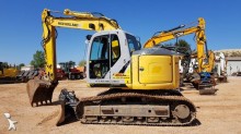 pelle sur chenilles New Holland