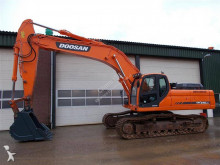 escavatore cingolato Doosan