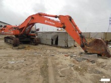экскаватор гусеничный Hitachi
