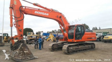 escavatore cingolato Doosan