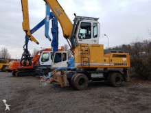 escavatore per movimentazione Liebherr