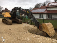 pelle sur chenilles Volvo