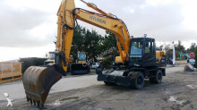 escavatore gommato Hyundai