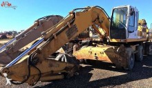 escavatore gommato Liebherr