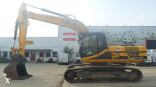 pelle sur chenilles JCB