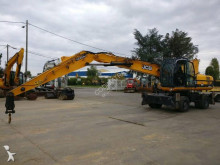 pelle sur pneus JCB