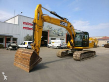 pelle sur chenilles JCB