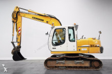 escavatore intermediario strada/rotaia Liebherr