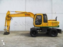 escavatore gommato Fiat-Hitachi