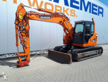 pelle sur chenilles Doosan