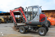 escavatore gommato Neuson