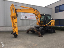 pelle sur pneus JCB