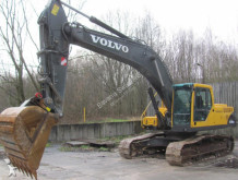 escavatore cingolato Volvo
