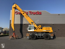escavatore gommato Liebherr