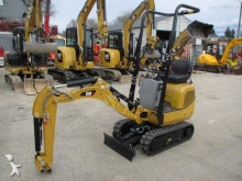 mini escavatore Caterpillar