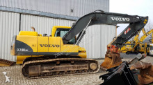escavatore cingolato Volvo