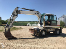 escavatore gommato Volvo