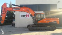 escavatore cingolato Doosan