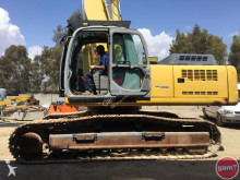 escavatore cingolato New Holland