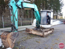 escavatore cingolato Kobelco