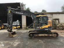 escavatore cingolato Volvo