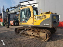 escavatore cingolato Volvo