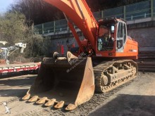 escavatore cingolato Doosan