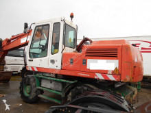 escavatore gommato Liebherr