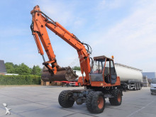 escavatore gommato Atlas