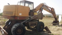 excavadora de ruedas Case-Poclain