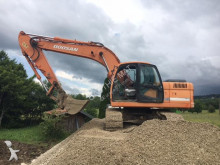 pelle sur chenilles Doosan