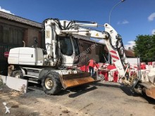 graafmachine op banden Liebherr