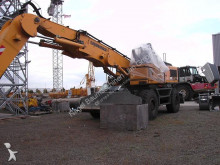 escavatore per movimentazione Liebherr