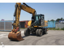pelle sur pneus Caterpillar